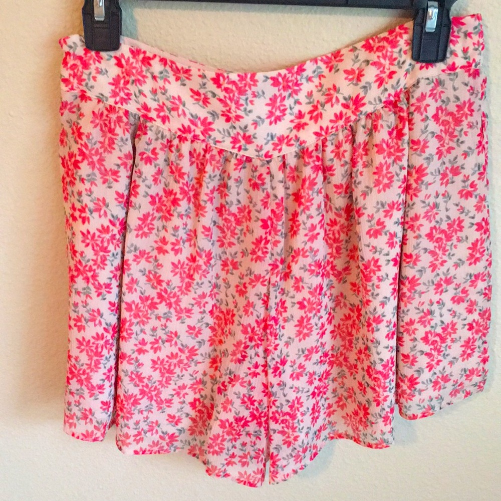 1.State skirt / skort size S